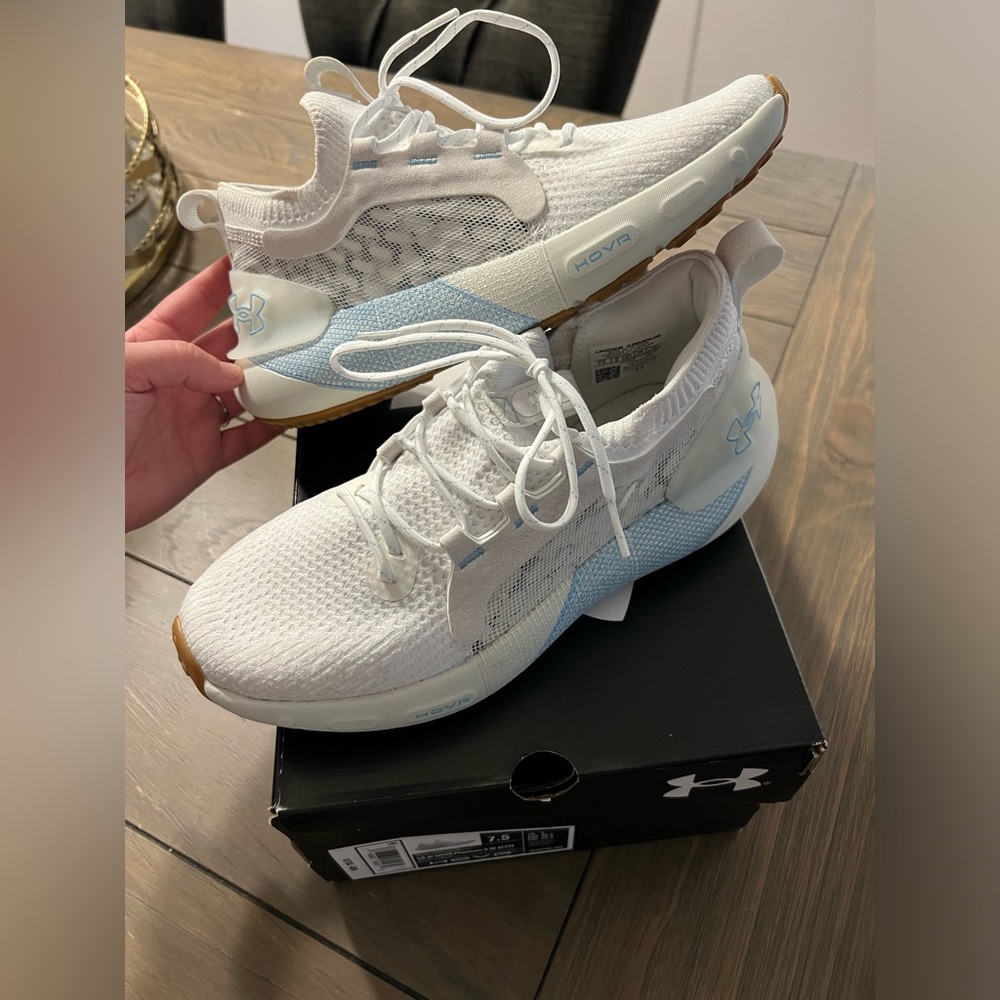 Women's UA HOVR™ Phantom 3 SE Running Shoes